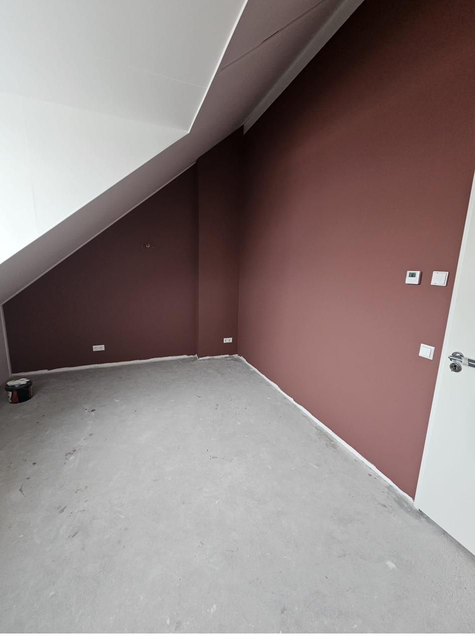 Portfolio: Terracotta zolderkamer, wand en plafond